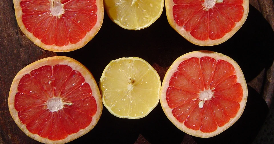 Grapefruit hilft die Leber gesund zu halten